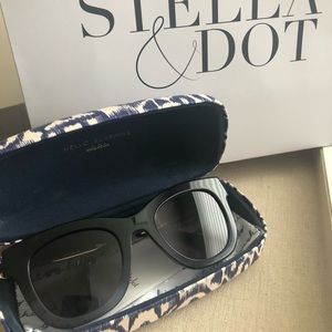 Stella & Dot Simonne Sunglasses